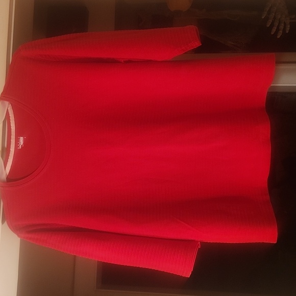 Women's Basic Edition T-Shirt - Picture 4 of 6